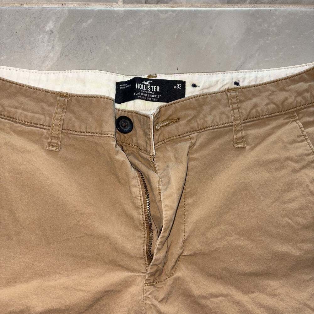 Hollister Men's Chino Khaki Flat Front Shorts W 30 - Picture 2 of 4